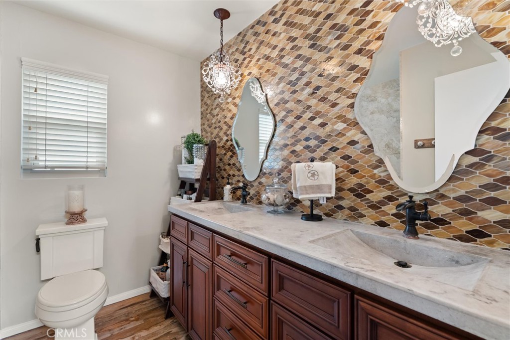 412 Manhattan Avenue Property Photo 11