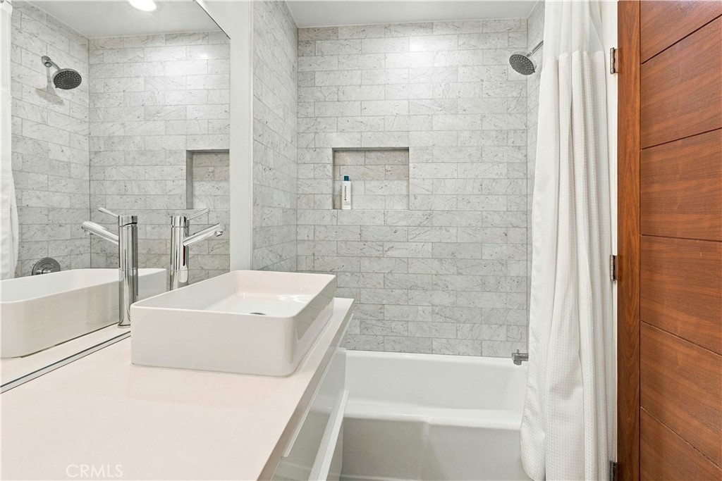 8701 Delgany 206 Property Photo 20
