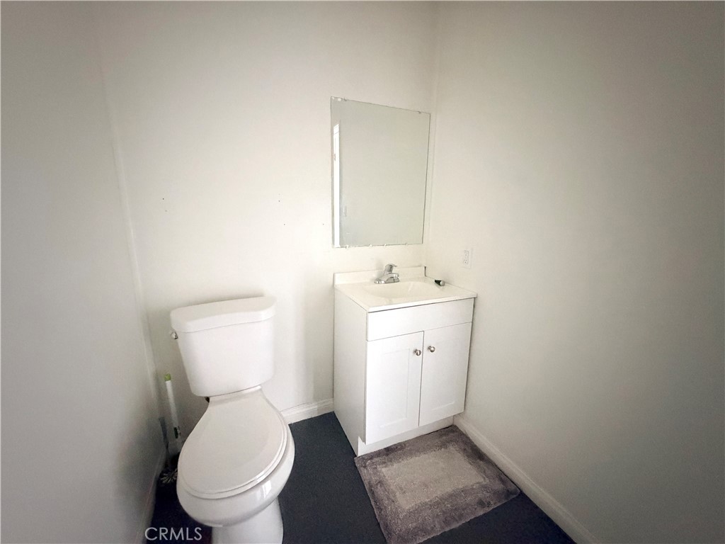 2602 W Imperial Highway B Property Photo 8