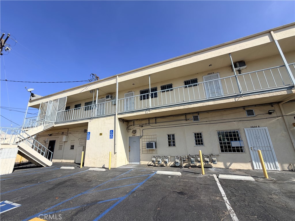2610 W Imperial Highway B Property Photo 10