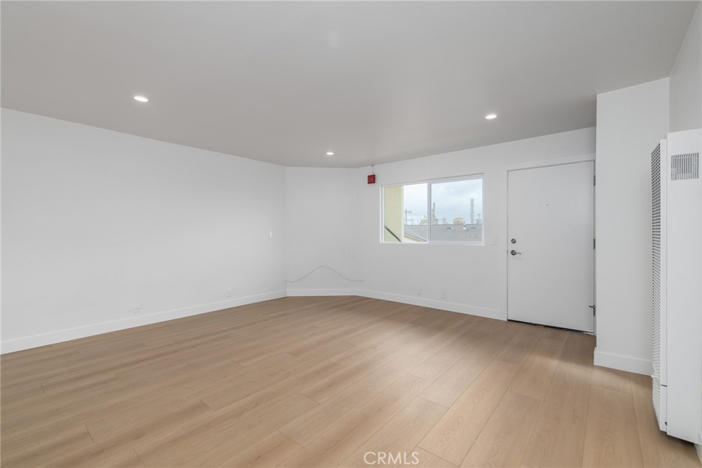 216 Sheldon Street 2 Property Photo 5
