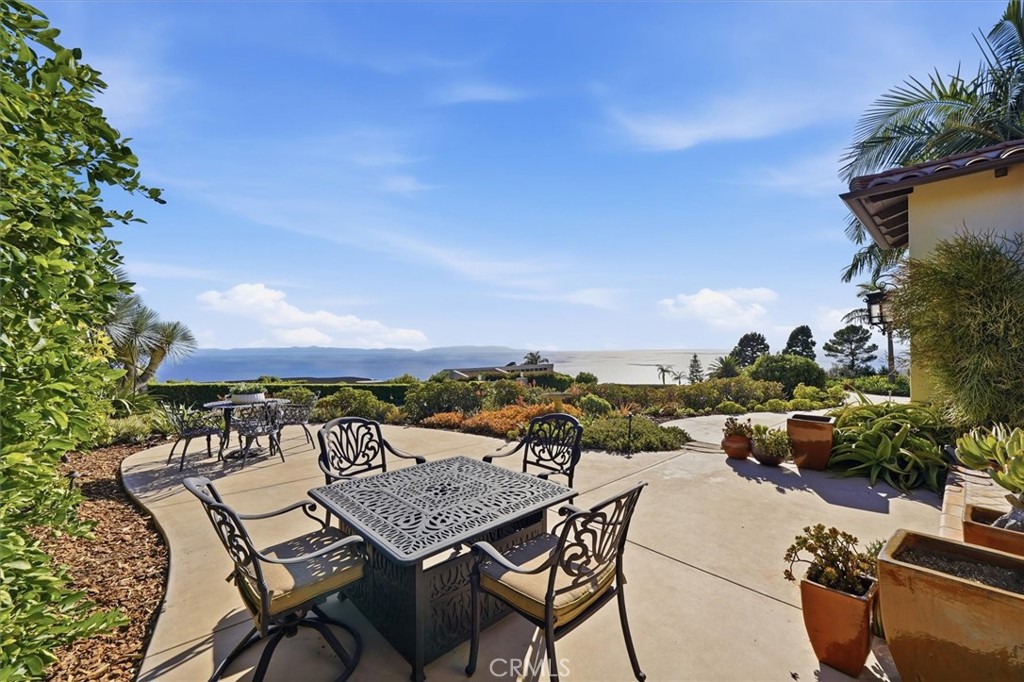 42 Oceanaire Drive Property Photo 5