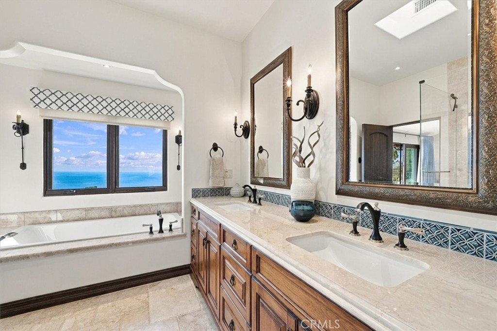 42 Oceanaire Drive Property Photo 26