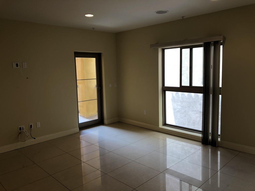 366 W 8th Street 34 Property Photo 6