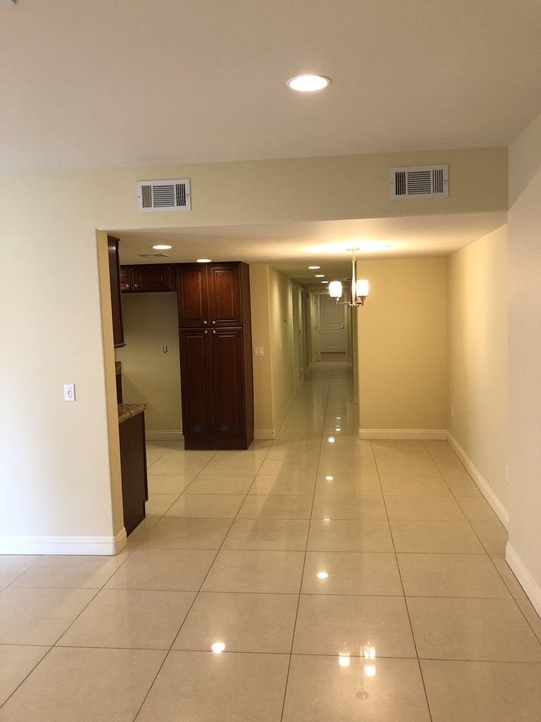 366 W 8th Street 34 Property Photo 11