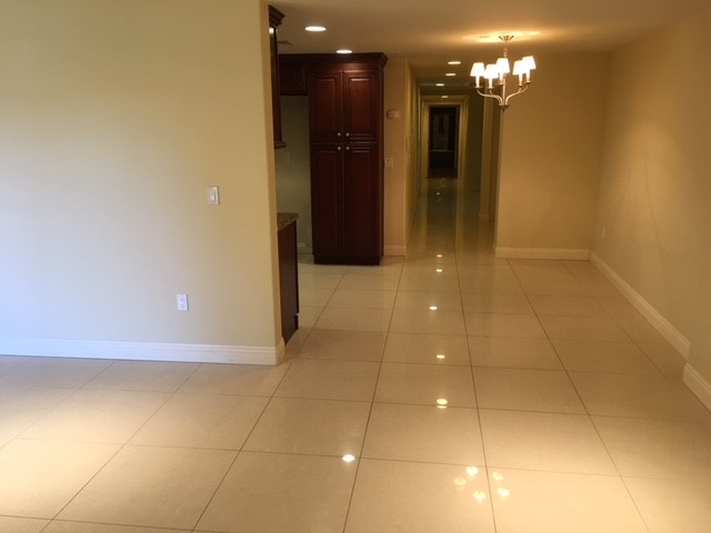 366 W 8th Street 34 Property Photo 12