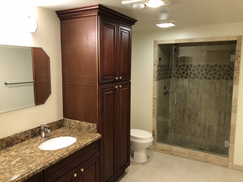 366 W 8th Street 34 Property Photo 18