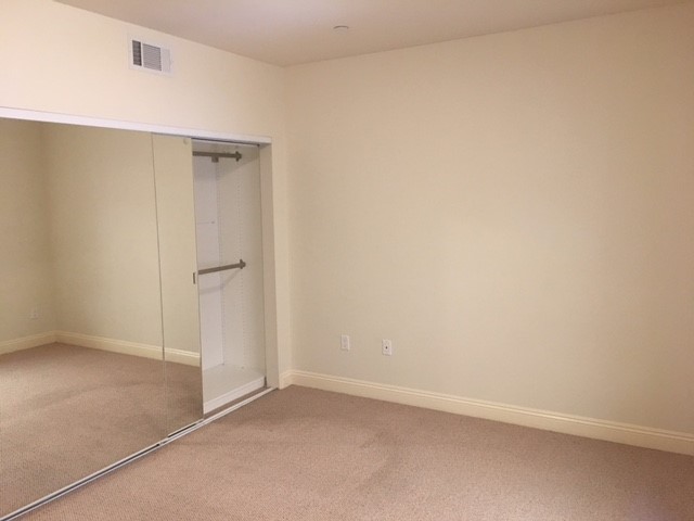 366 W 8th Street 34 Property Photo 22