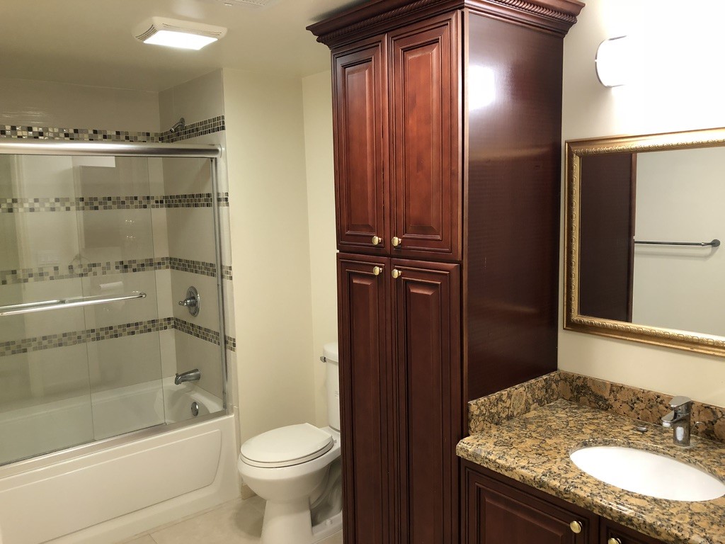 366 W 8th Street 34 Property Photo 31