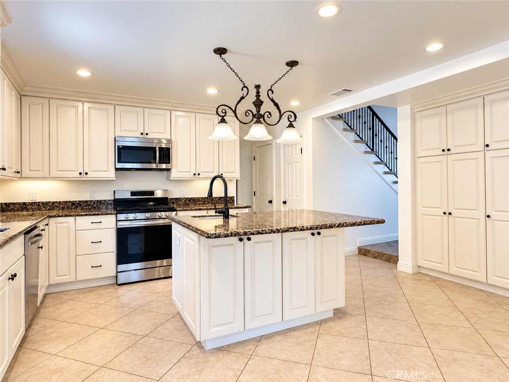 30595 Ganado Drive Property Photo 2