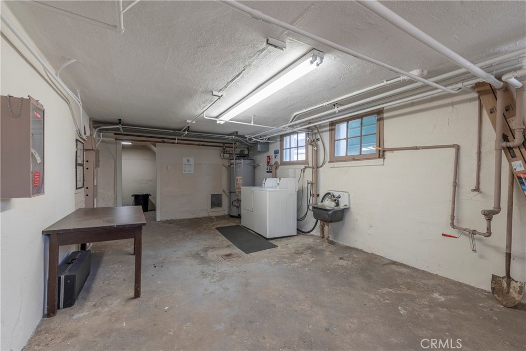 1116 Sartori Avenue 211 Property Photo 15