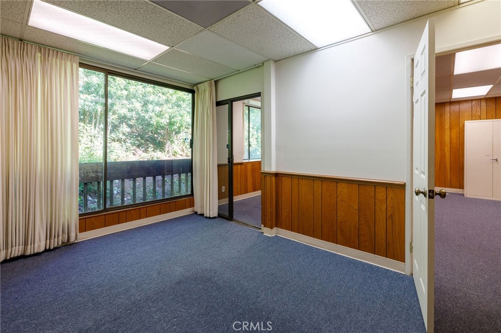 28041 Hawthorne 209 Property Photo 6