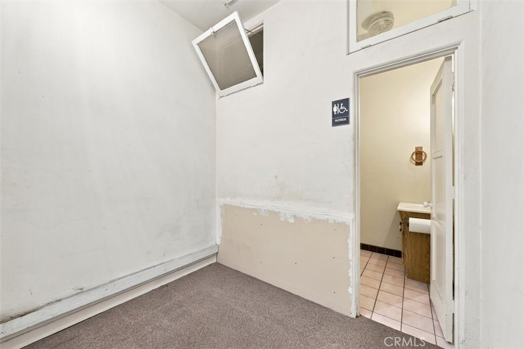 1451 Santa Fe Avenue Property Photo 15