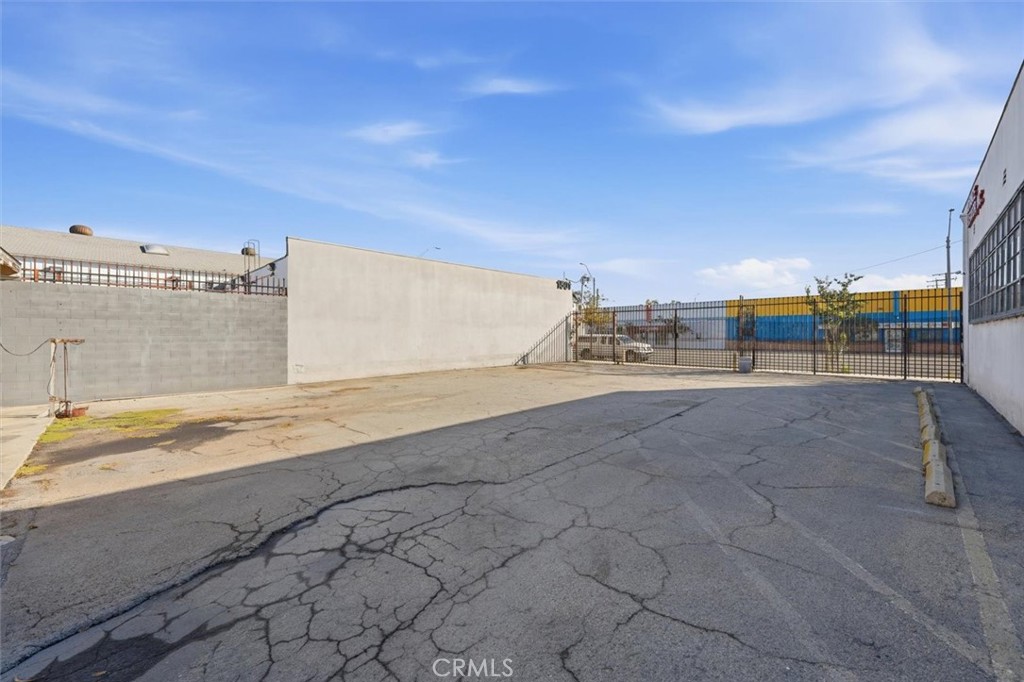 1451 Santa Fe Avenue Property Photo 29