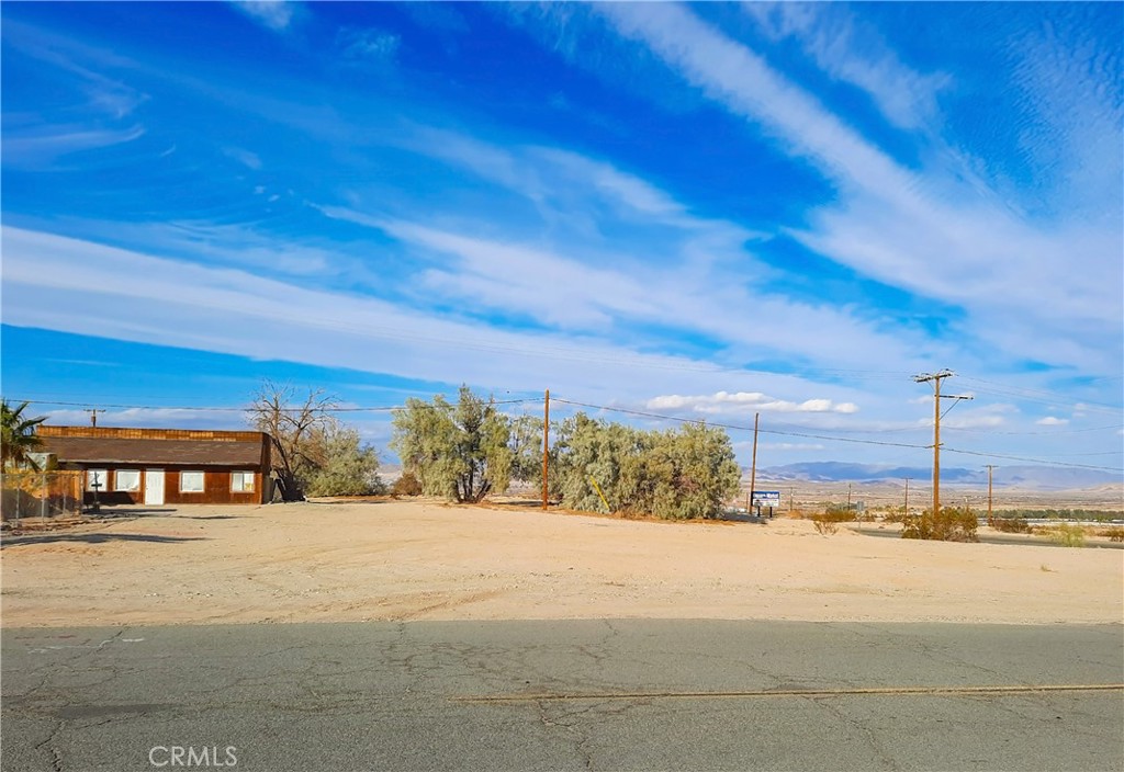 5654 Adobe Road Property Photo 1
