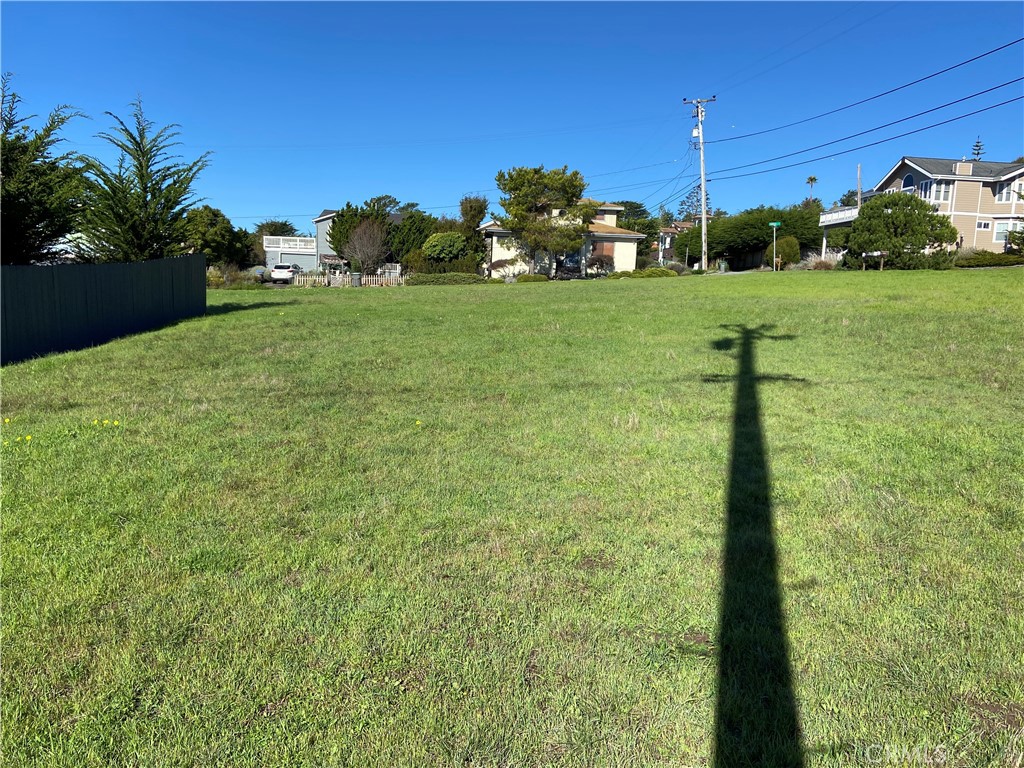 395 Ivar Street Property Photo 4