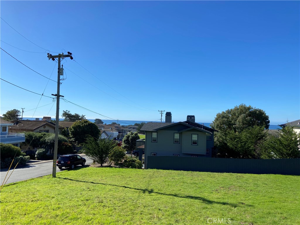 395 Ivar Street Property Photo 8