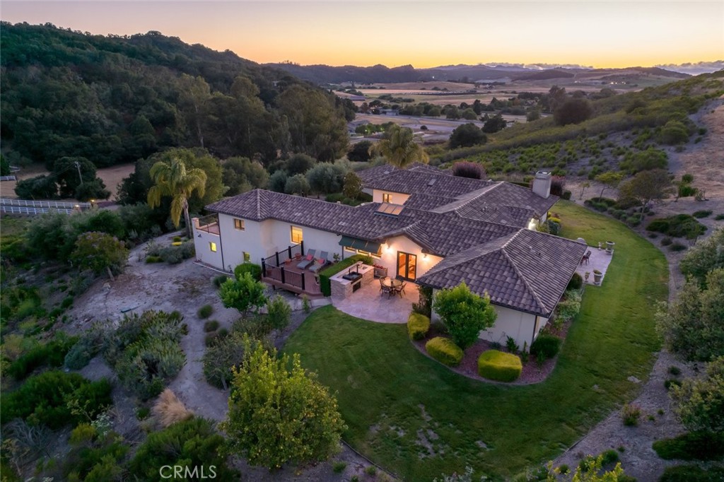 1640 Corbett Canyon Road Property Photo 2