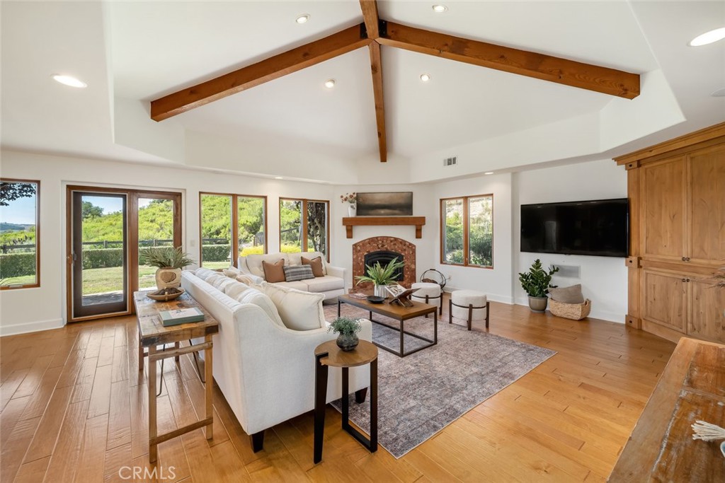 1640 Corbett Canyon Road Property Photo 7