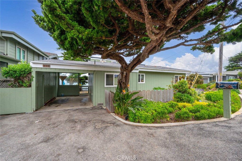 5249 Nottingham Drive Property Photo 1