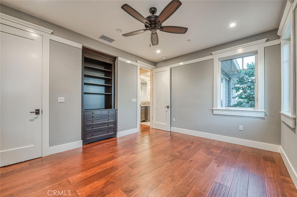 1098 S Rainbow Avenue Property Photo 19