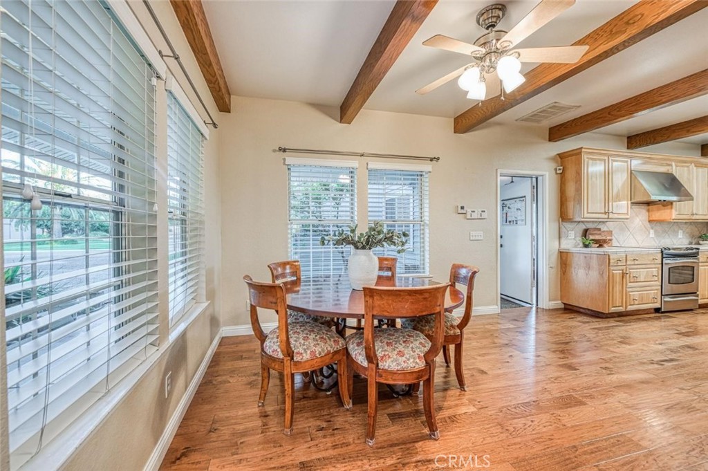 1098 S Rainbow Avenue Property Photo 39