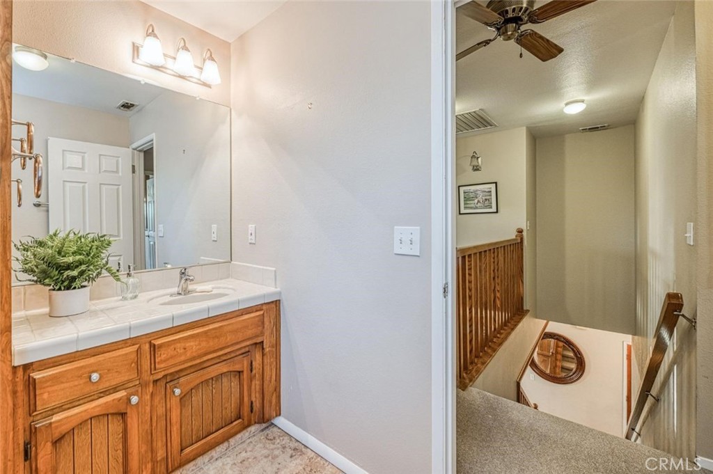 1098 S Rainbow Avenue Property Photo 44
