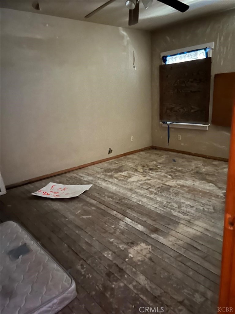 225 E Kings Street Property Photo 10