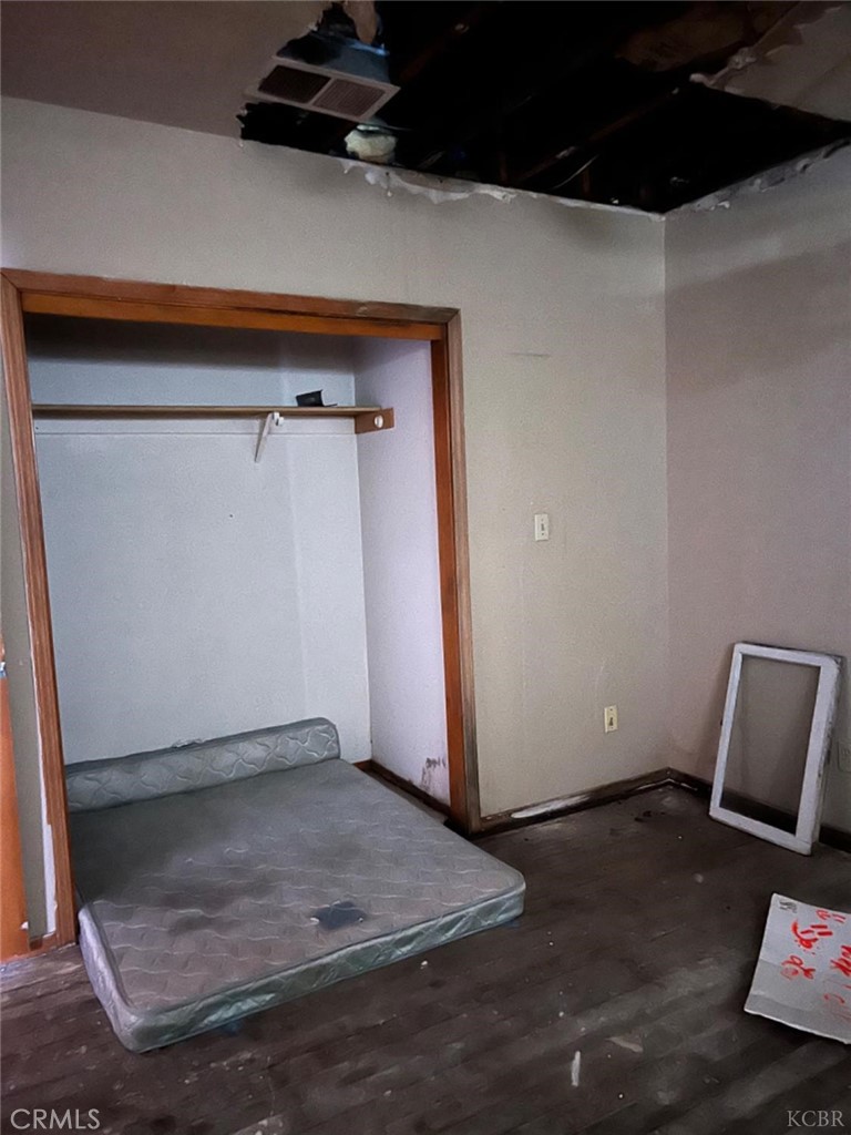 225 E Kings Street Property Photo 12