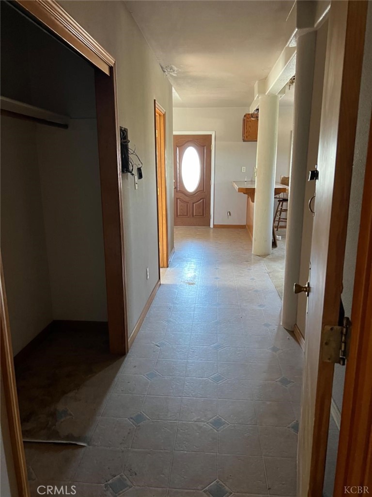 225 E Kings Street Property Photo 18