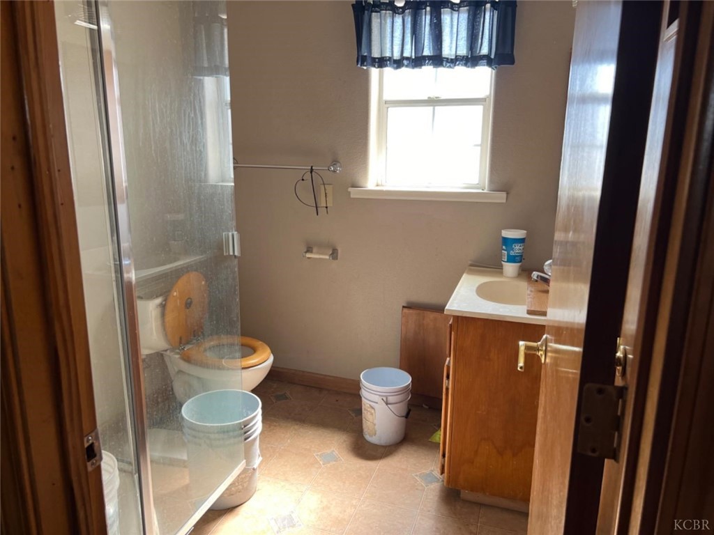 225 E Kings Street Property Photo 20