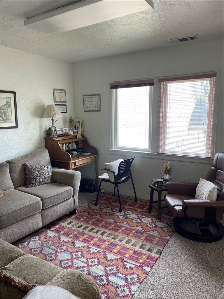 154 Traffic Way Property Photo 2