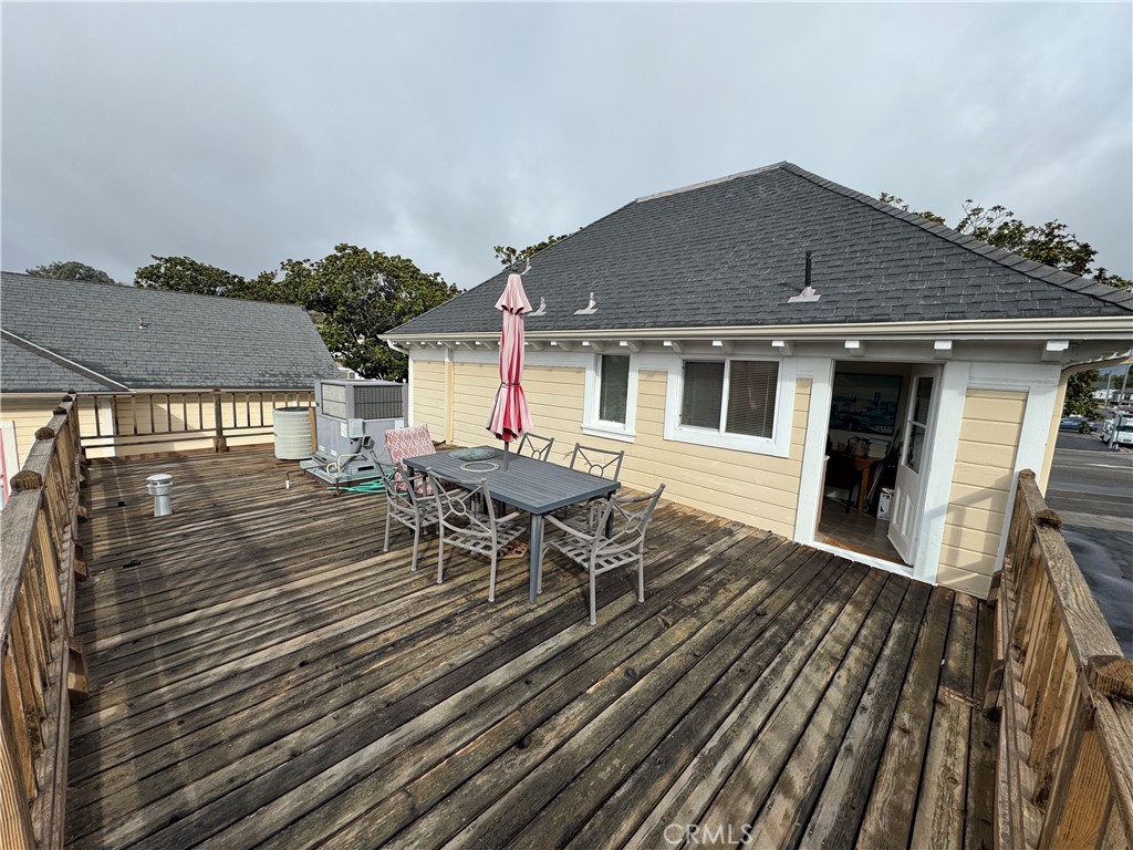 154 Traffic Way Property Photo 11