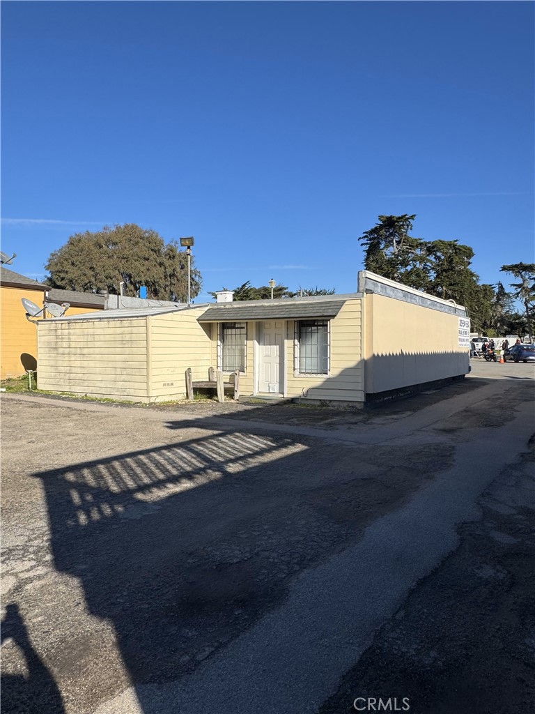 1305 2nd Street Property Photo 2