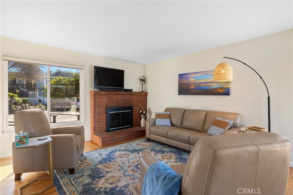 855 Olive Street Property Photo 6