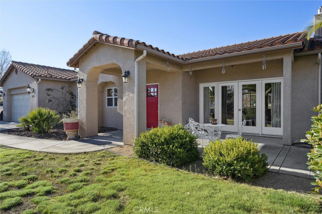 1100 N Ferrocarril Road Property Photo