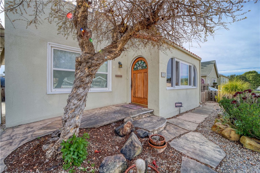389 Pismo & 1417 Carmel Property Photo 1