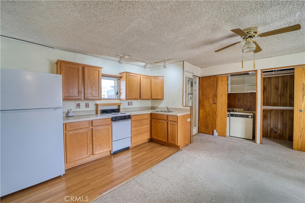 389 Pismo & 1417 Carmel Property Photo 16