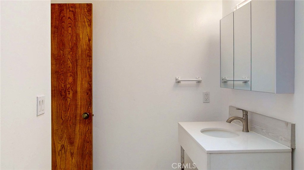 786 Main Street Property Photo 25