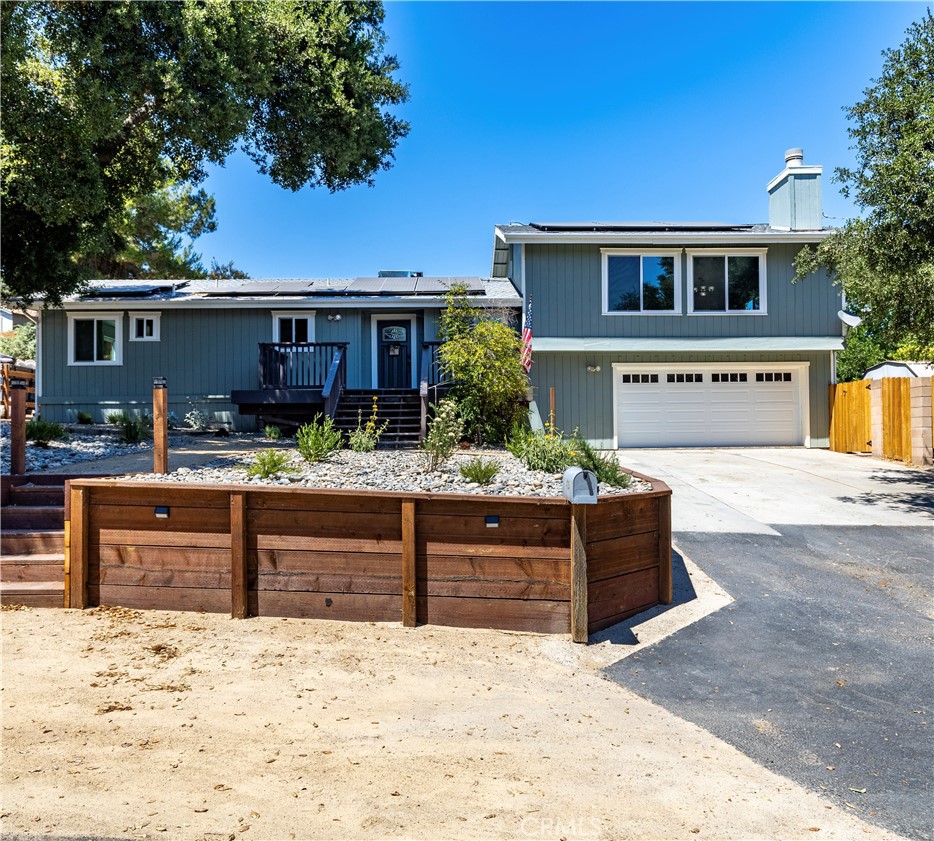 4725 Arena Avenue Property Photo 1