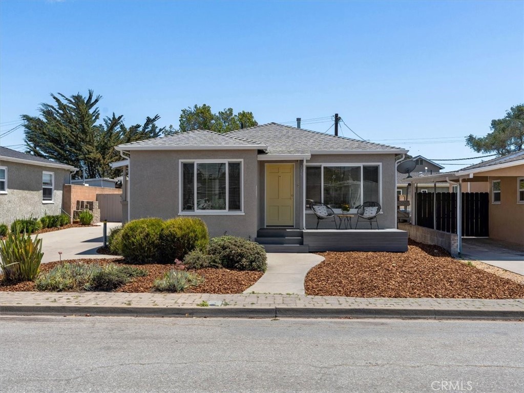 715 Bennett Avenue Property Photo 1