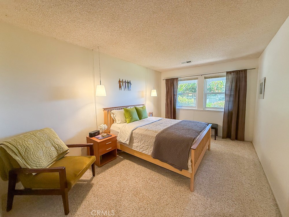 557 Lucerne St. Property Photo 7