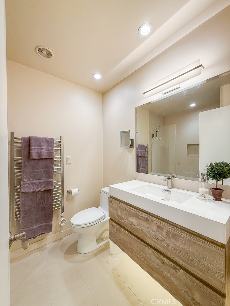 557 Lucerne St. Property Photo 9