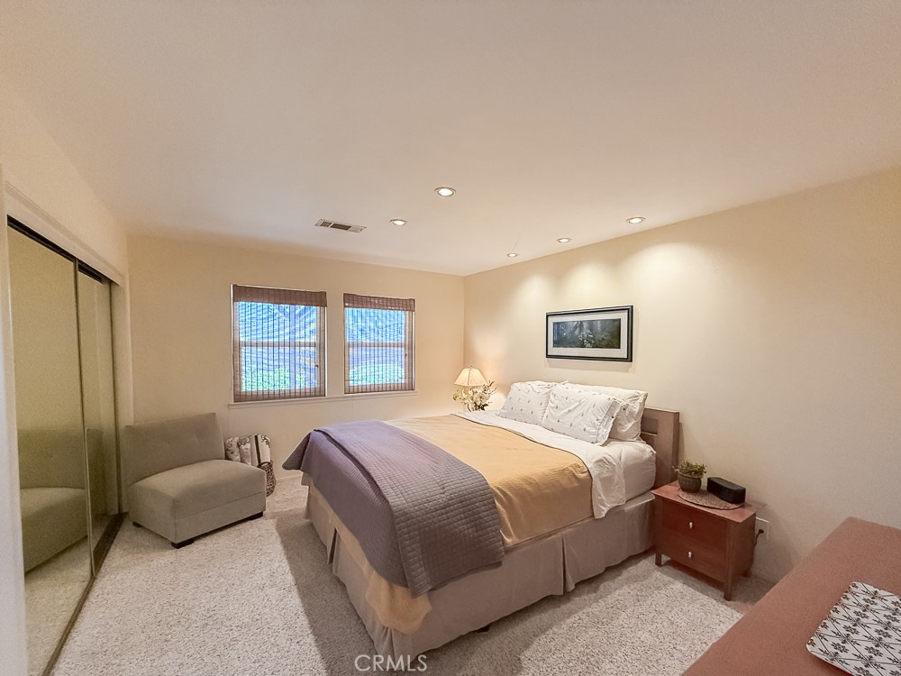 557 Lucerne St. Property Photo 12