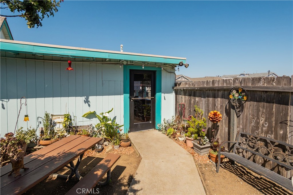 830 Embarcadero Property Photo 13