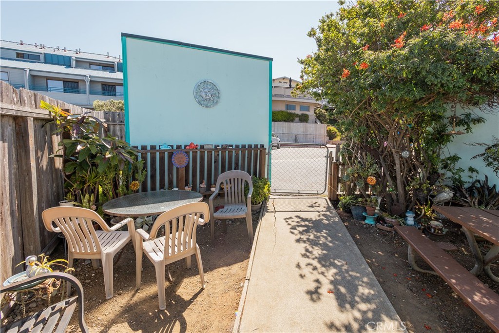 830 Embarcadero Property Photo 16