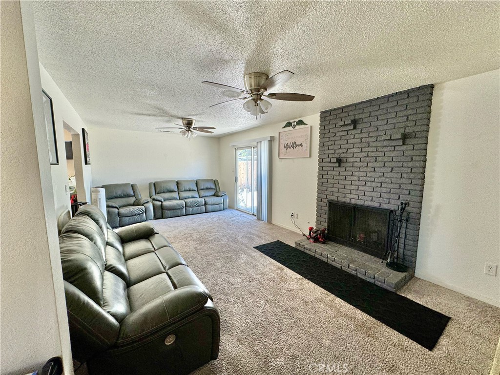 1602 W Dorothea Avenue W Property Photo 1