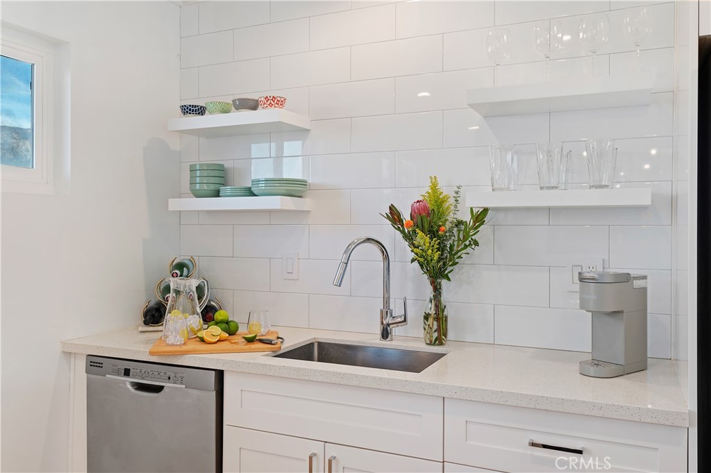 160 Ash Avenue 1 Property Photo 4
