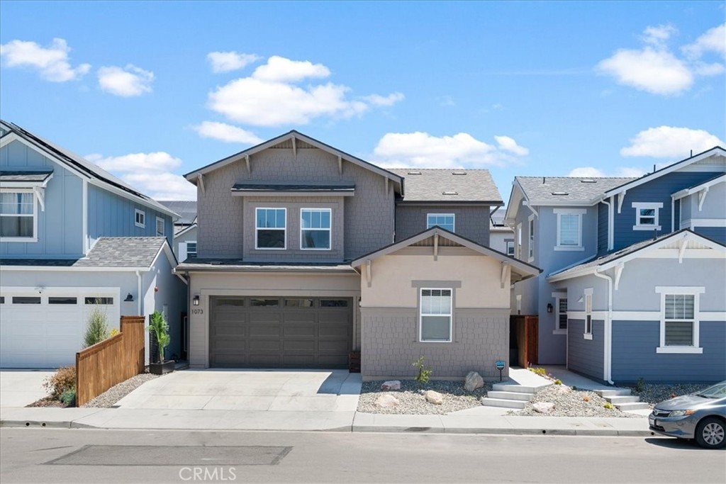 1073 Forest Street Property Photo 1