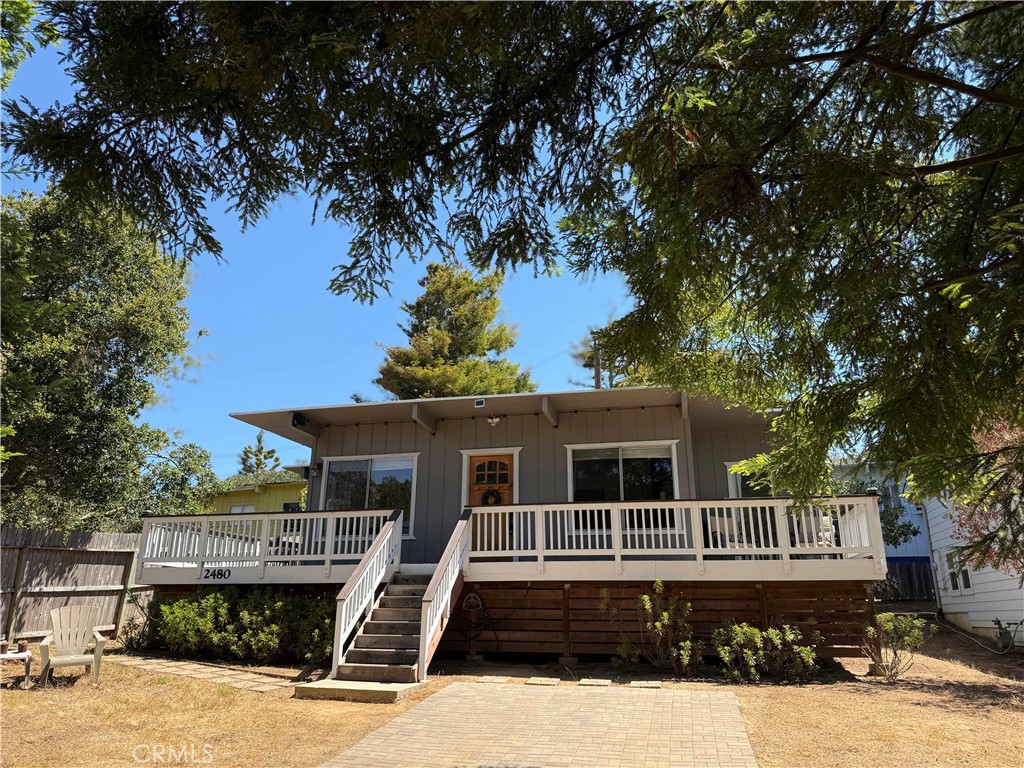 2480 Cowper Street Property Photo 1